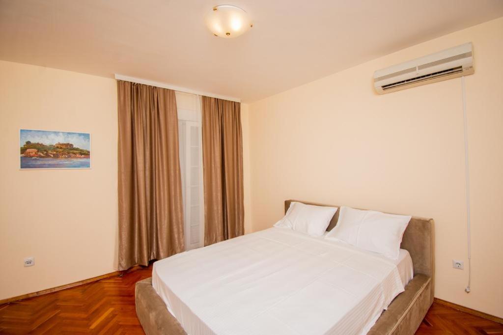 Vila Oliva Herceg Novi Eksteriør bilde